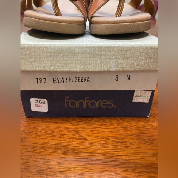 Super rare, vintage Fanfare YoYo’s brown leather thong sandal from the 70’s - Picture 11 of 16